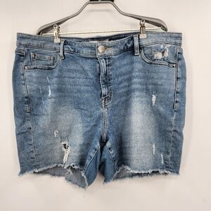 Lane Bryant Distressed Raw Hem Denim Shorts Womens Size 16 Medium Wash